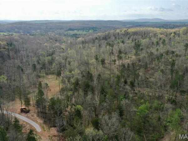 1 Furnace Creek Road , Potosi, MO 63664