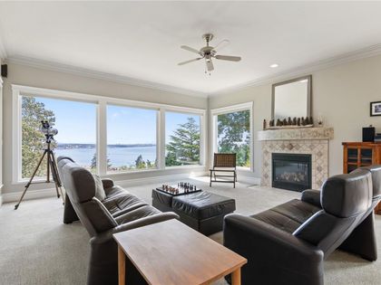 3361 Hatley Dr Colwood, BC V9C 1W4