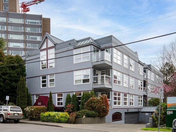 853 North Park St, Unit 304, Victoria, BC V8W 1S9