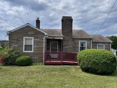 13788 Wards Rd, Lynchburg, VA 24501