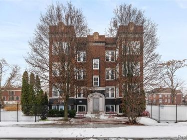 7536 #10 Dunedin Street, Detroit, MI 48206