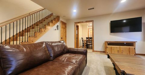 2282 Blitzen Road, South Lake Tahoe, CA 96150 Photo