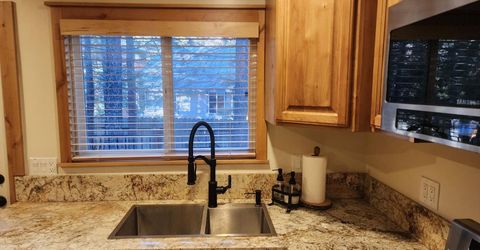 2282 Blitzen Road, South Lake Tahoe, CA 96150 Photo