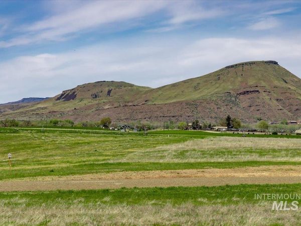 3935 Jake Lane, Emmett, ID 83617