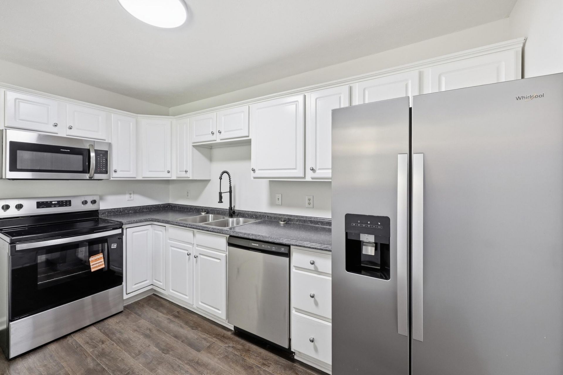 330 Williamsburg Lane, Georgetown, KY 40324 Main Photo