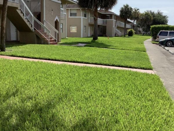 10113 Twin Lakes Drive, Unit 24-e, Coral Springs, FL 33071