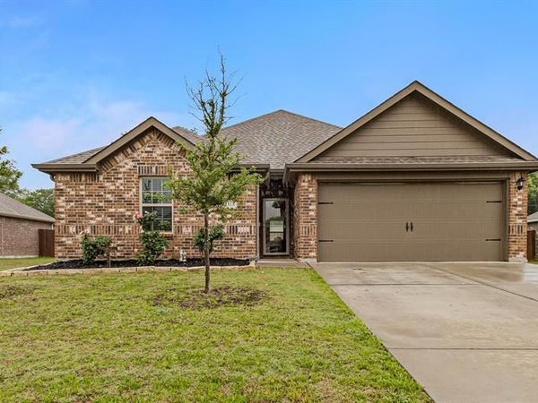 1818 Pecan Valley Drive, Kaufman, TX 75142