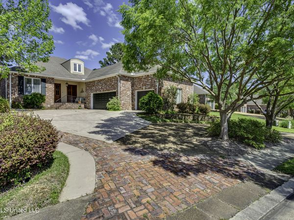 106 Whisper Ridge Drive, Madison, MS 39110