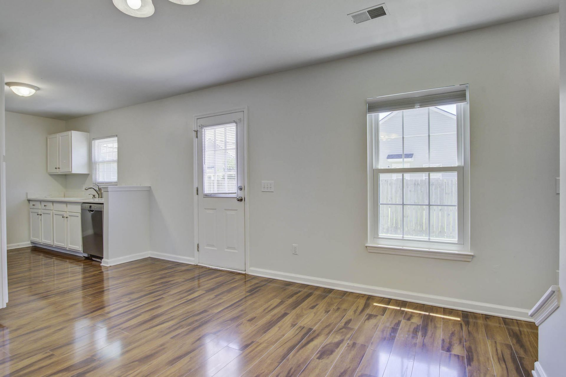 138 Thistle Road Photo 11