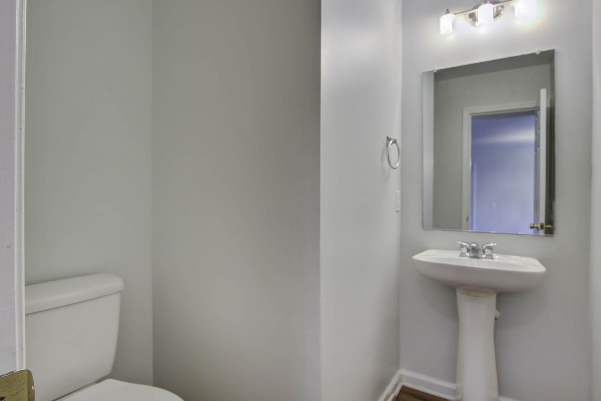 138 Thistle Road Photo 5