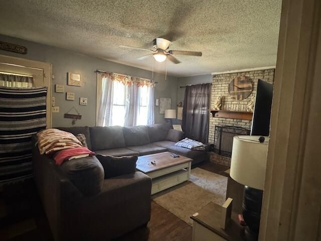 117 Weatherford Road Photo 8