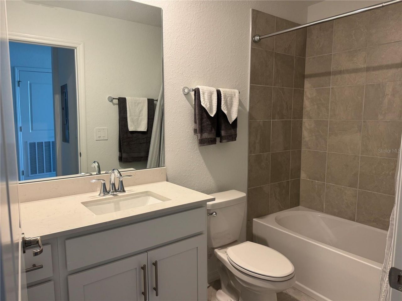 19140 Scallop Loop, Unit 107, Bradenton, FL 34211 Photo