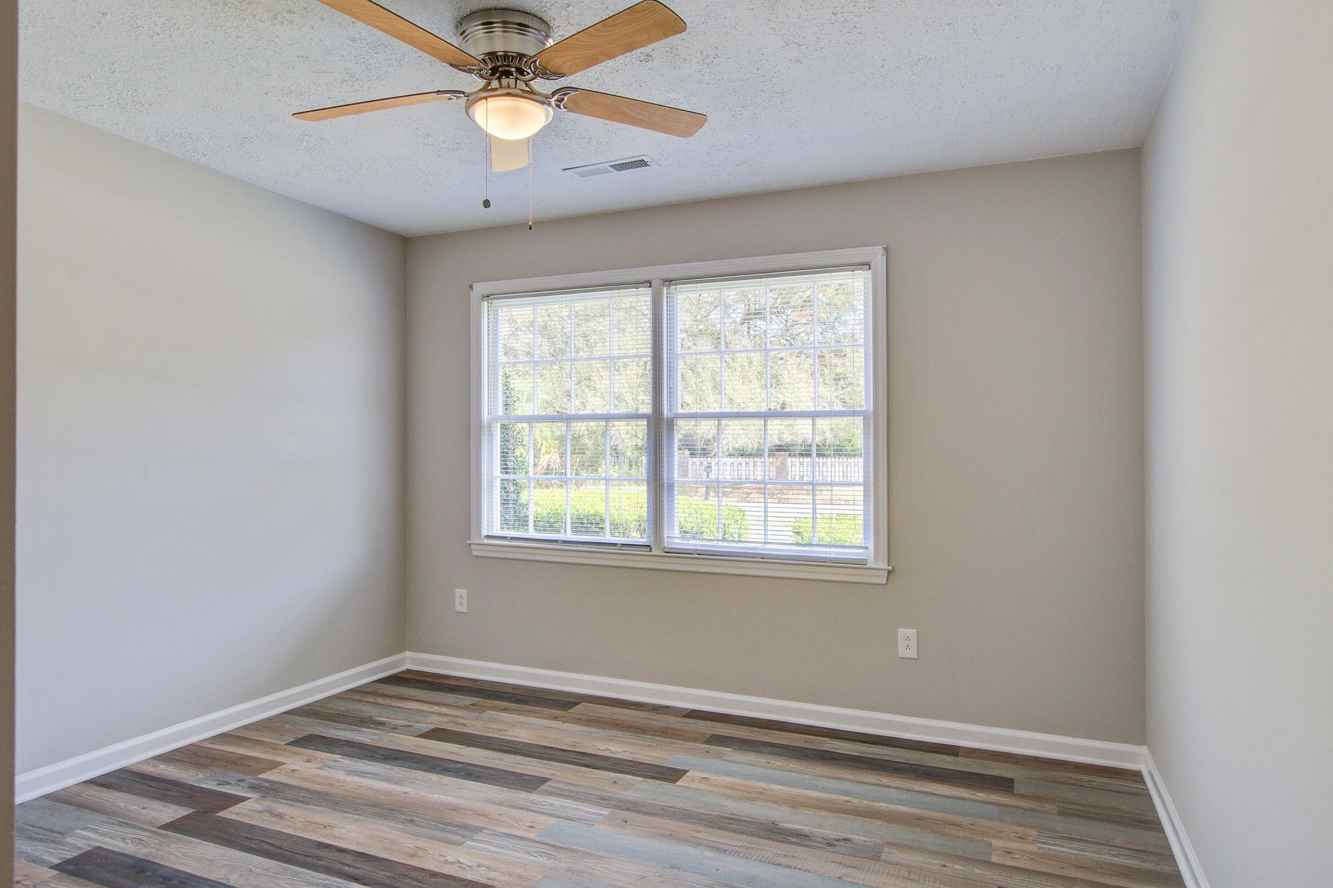 1805 Chelwood Circle Photo 25