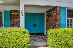 1805 Chelwood Circle photo 4