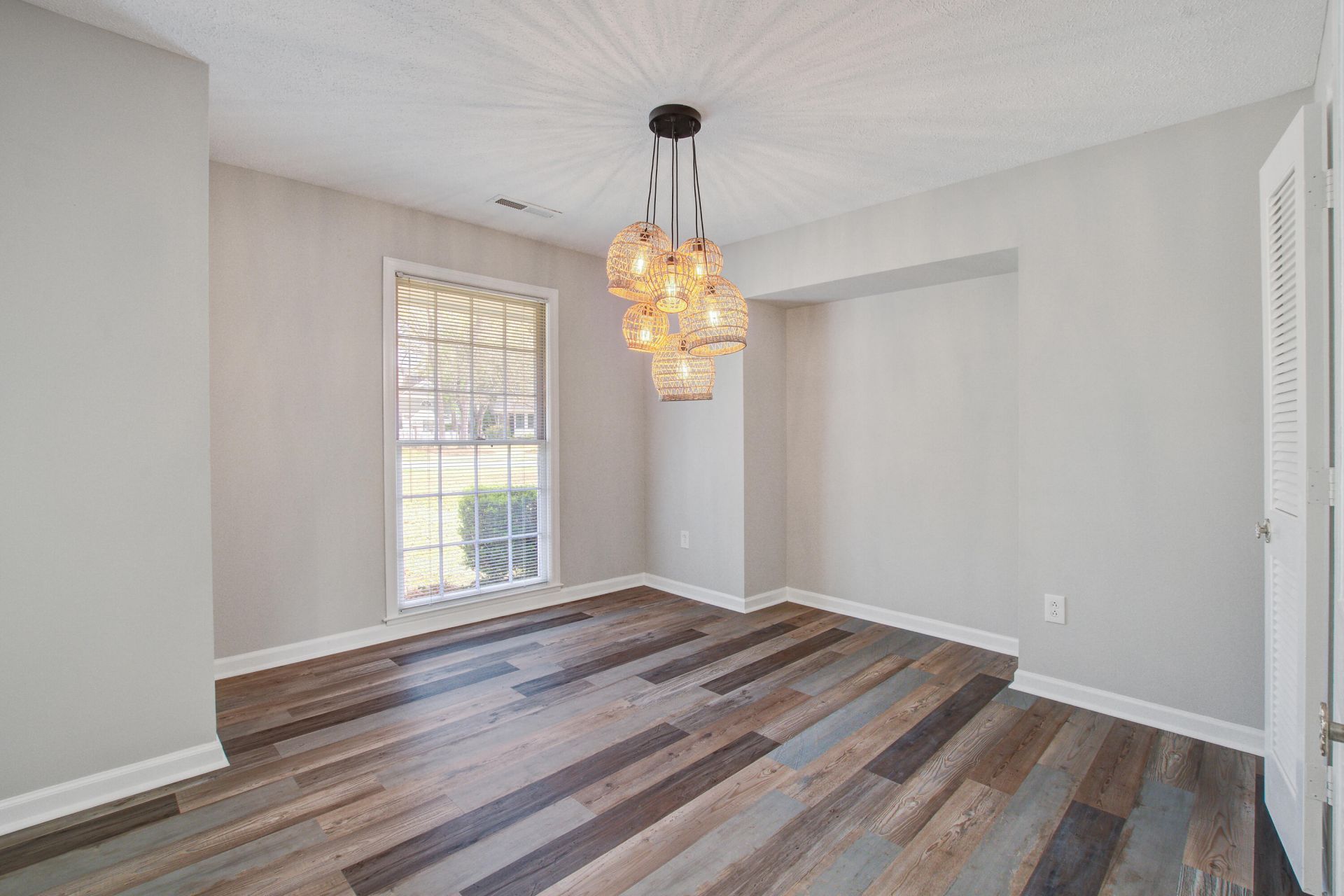 1805 Chelwood Circle Photo 7