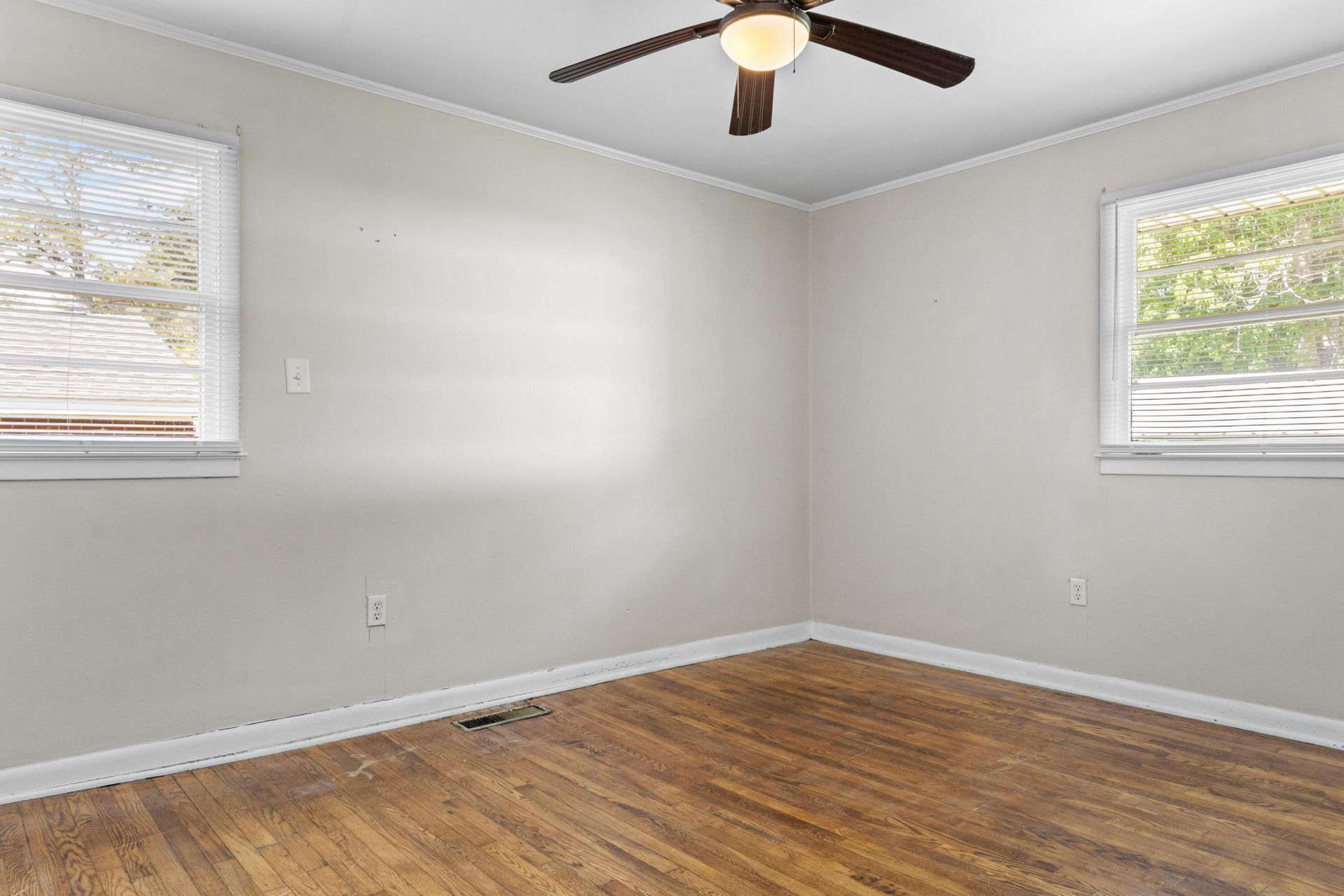 843 Carolina Avenue Photo 15