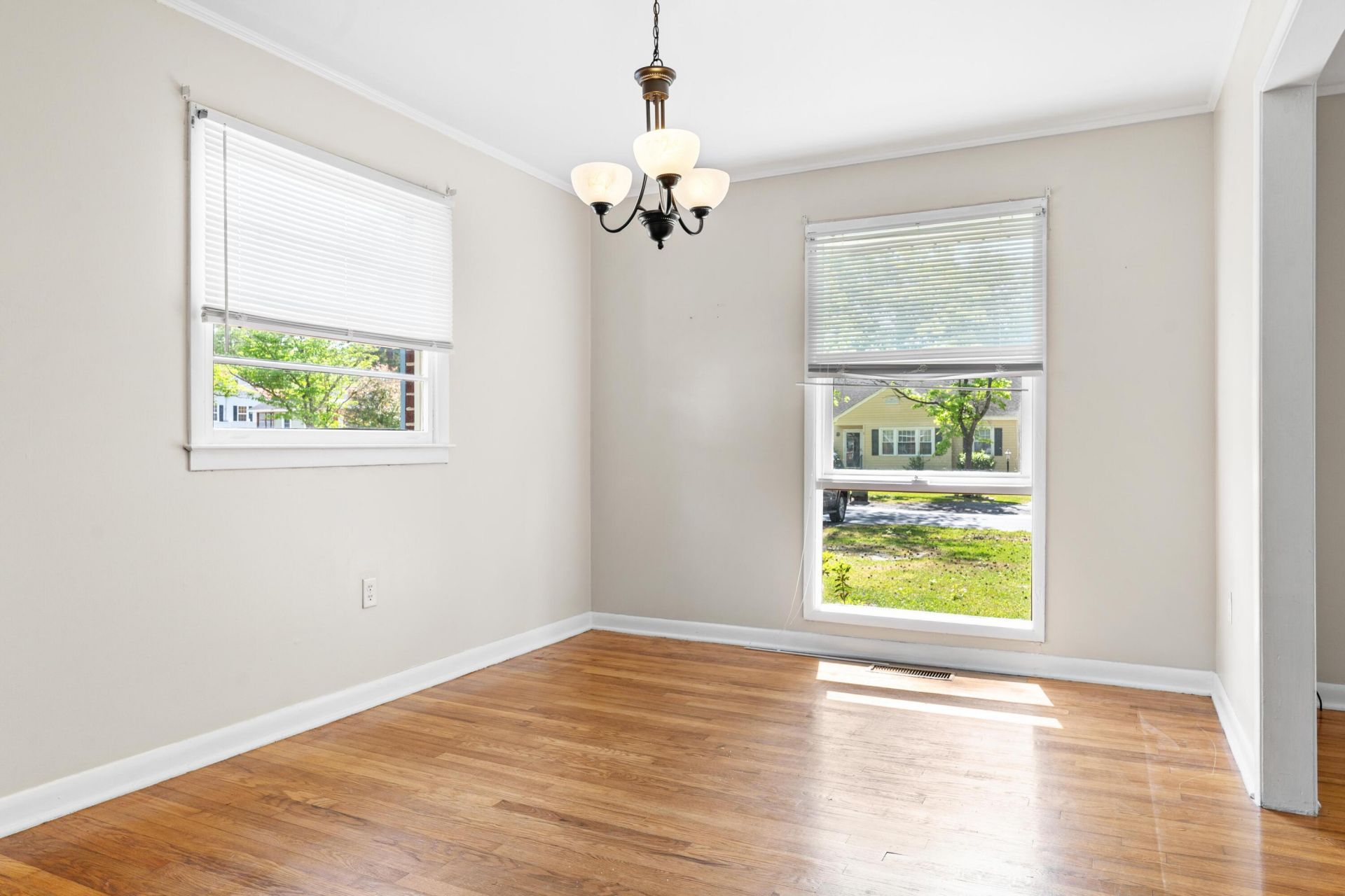 843 Carolina Avenue Photo 7