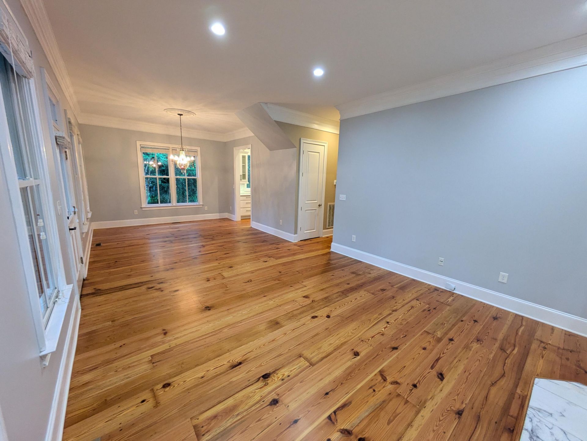 117 Deer Street Photo 10