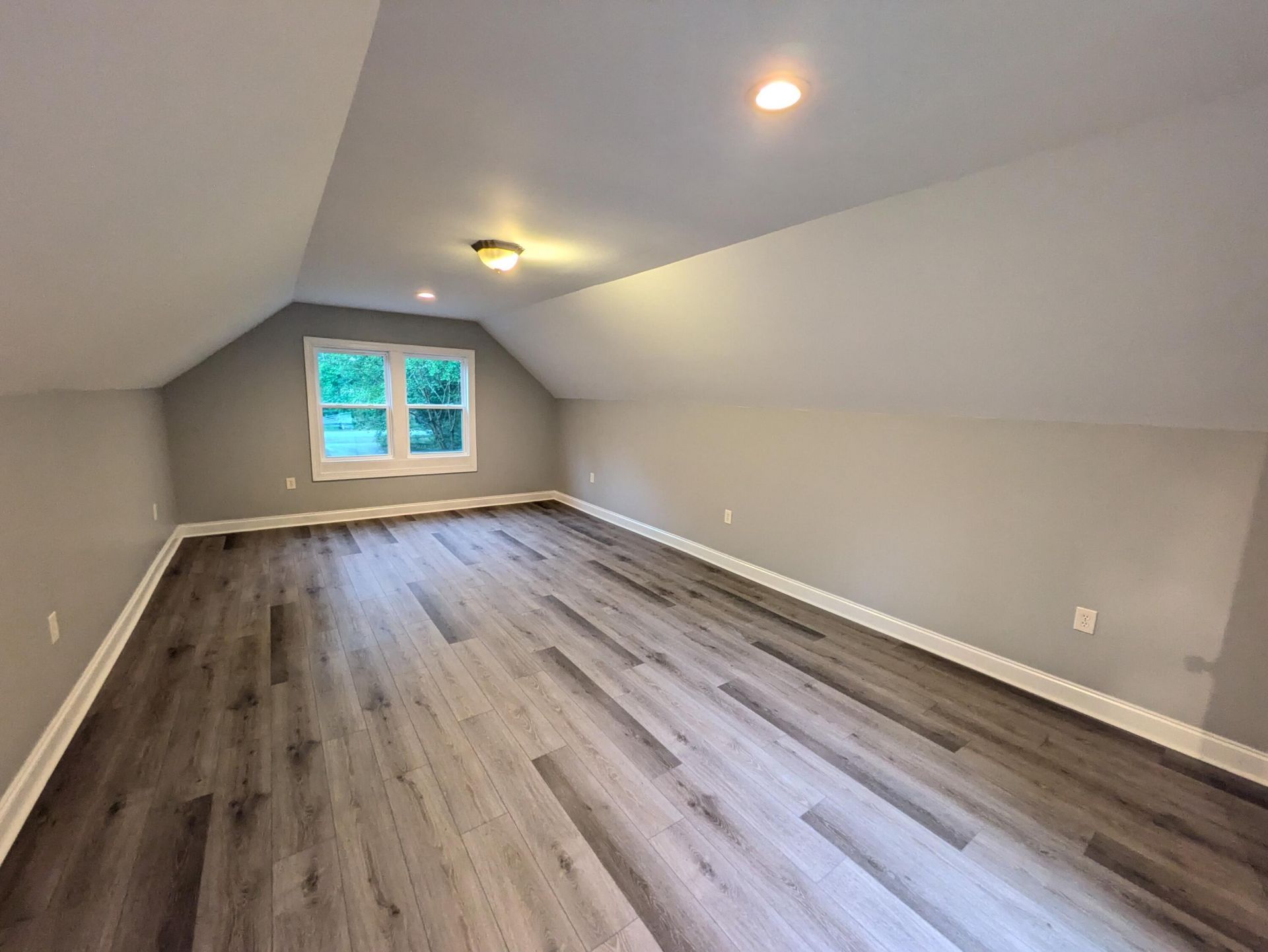 117 Deer Street Photo 24