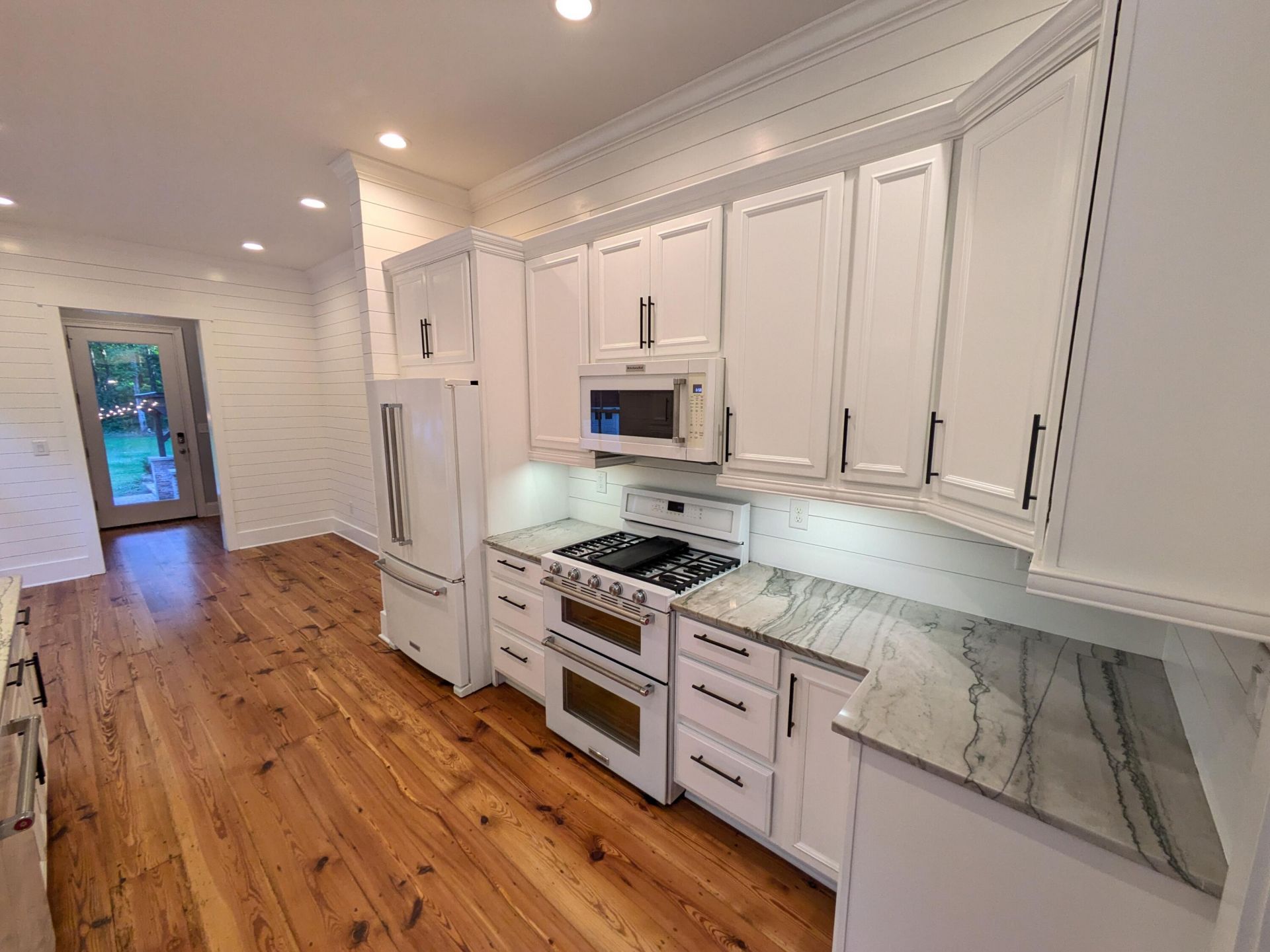 117 Deer Street Photo 5