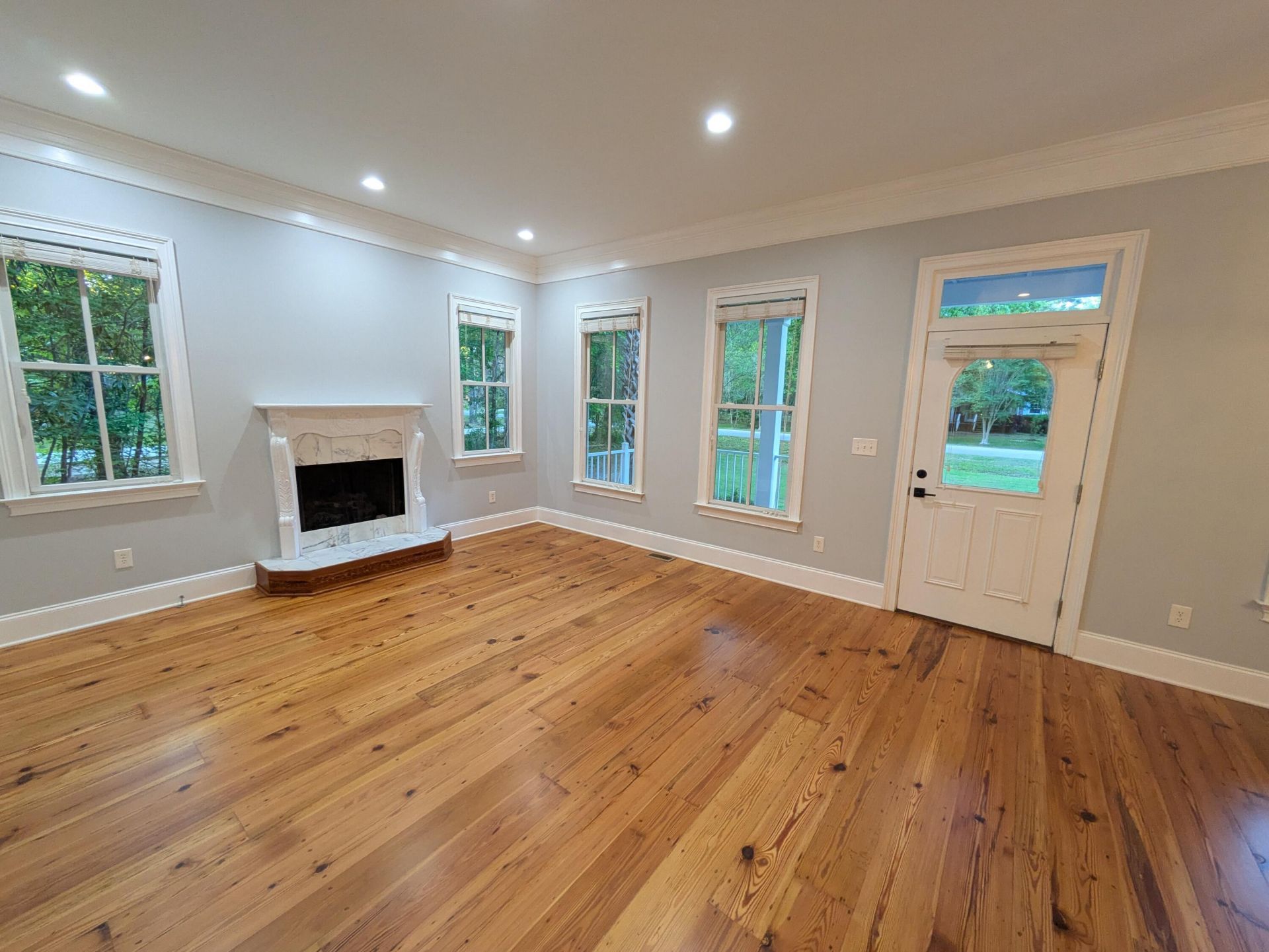 117 Deer Street Photo 9