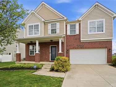 2571 Sunset Maple Dr., Tipp City, OH 45371