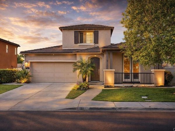 571 Trovita Court, Escondido, CA 92027