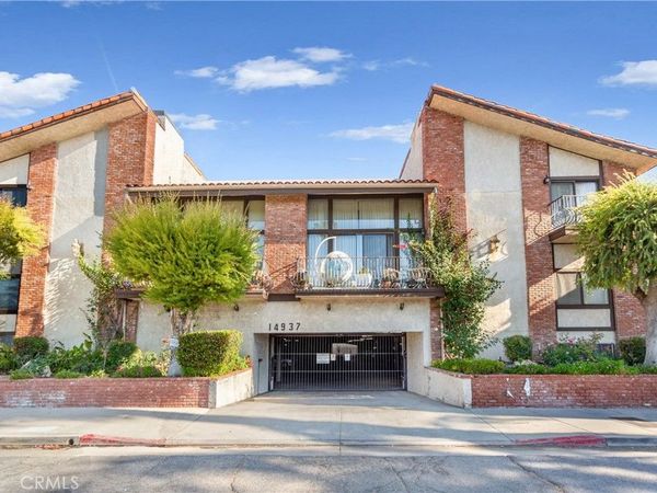 14937 Sherman Way, Unit 5, Van Nuys, CA 91405