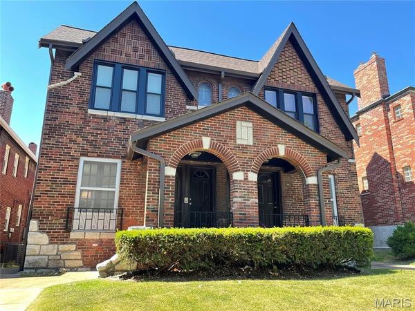 5008 Oleatha Avenue , St Louis, MO 63139