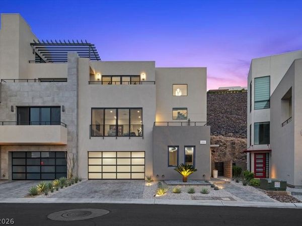 386 Solitude Peak Lane, Henderson, NV 89012