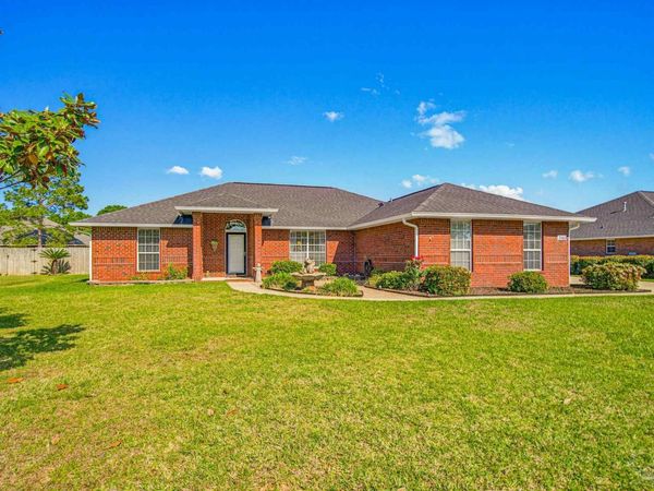 7460 Farmers Rd, Pensacola, FL 32526