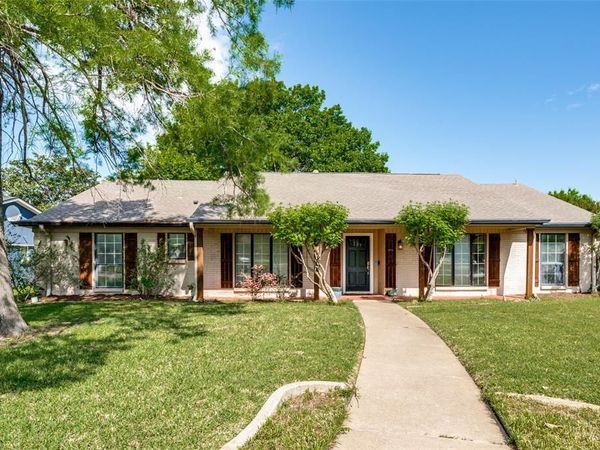 3227 Rolling Knoll Drive, Farmers Branch, TX 75234