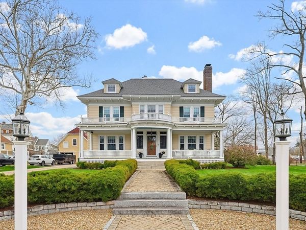 69 Rumford Ave, Mansfield, MA 02048