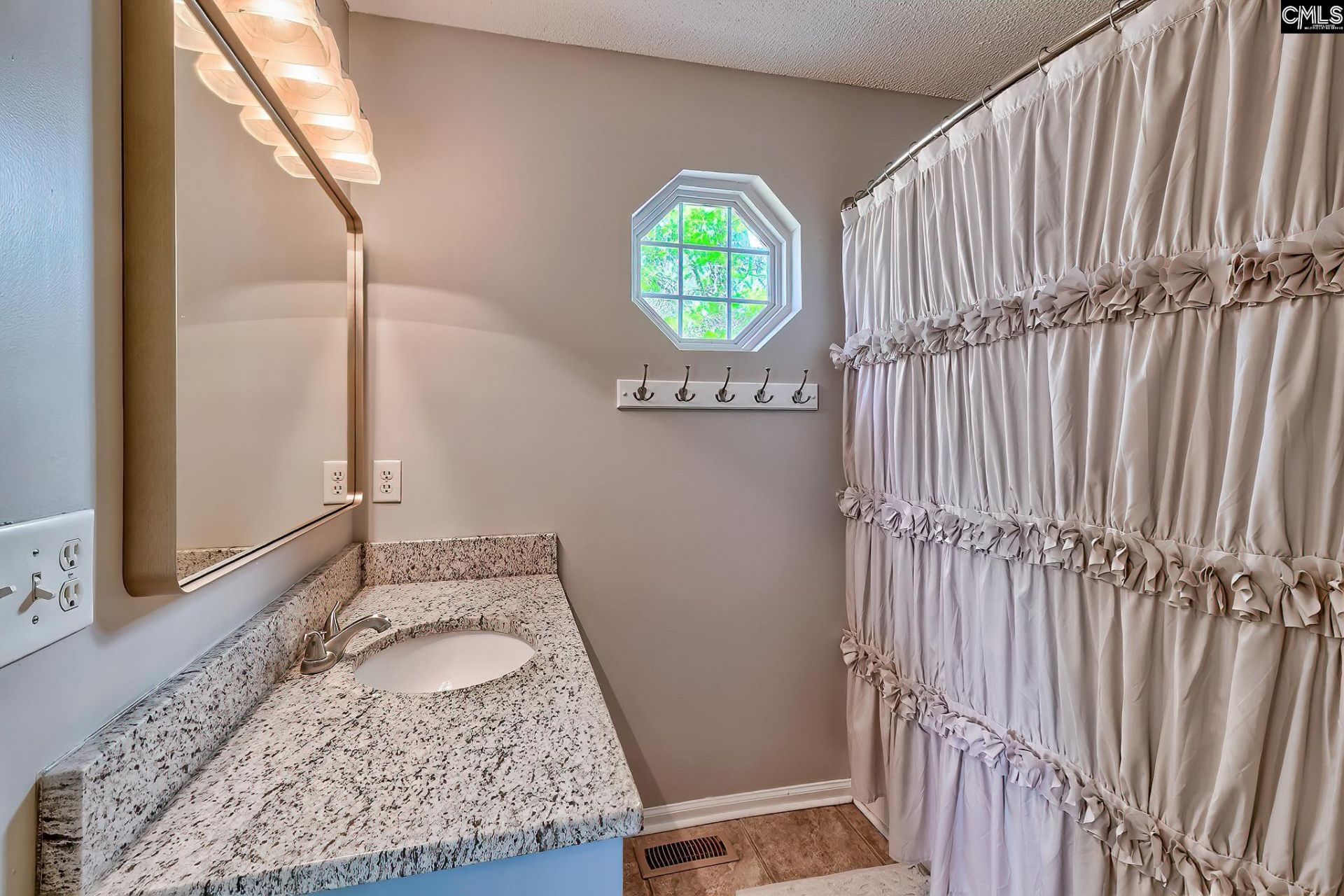 613 Guildbrook Drive  Photo 18