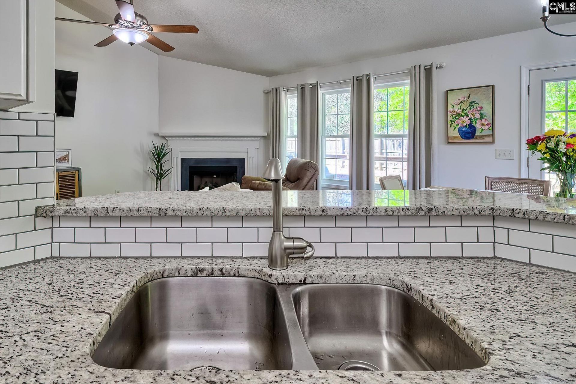 613 Guildbrook Drive  Photo 7