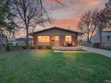 16672 Drake Street, Southgate, MI 48195