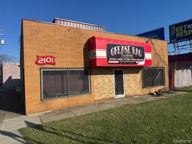 2117 S Saginaw Street , Flint, MI 48503