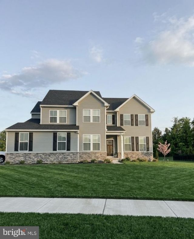 118 GOLDLEAF DRIVE W Middletown, DE 