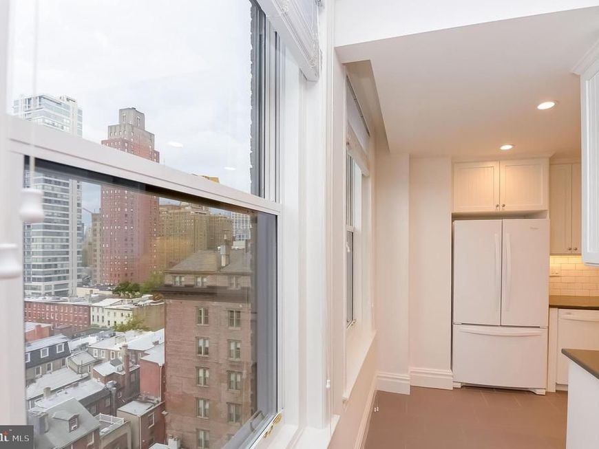 1520 28 Spruce Street, Unit 908, Philadelphia, PA 19102 Main Photo