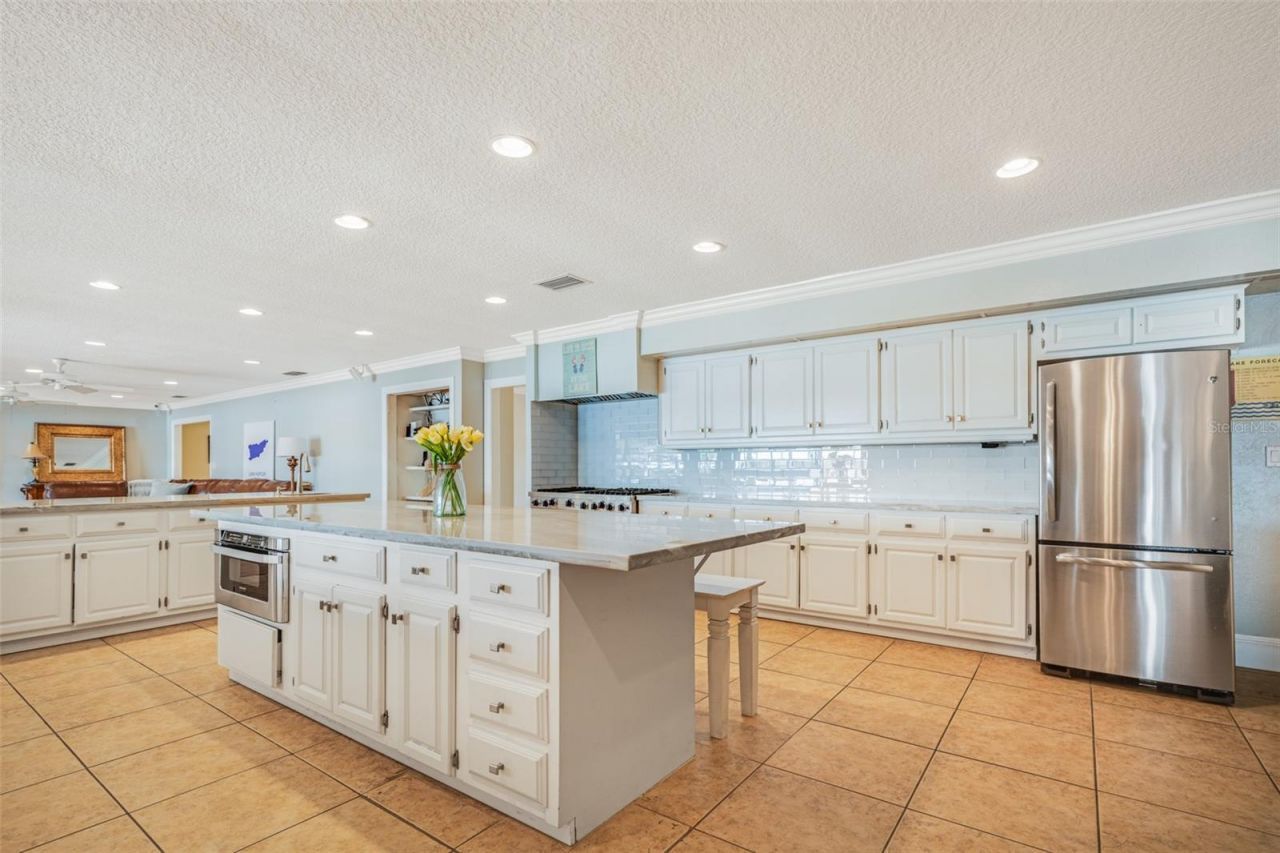 573 Holmes Avenue, Lake Placid, FL 33852 Photo