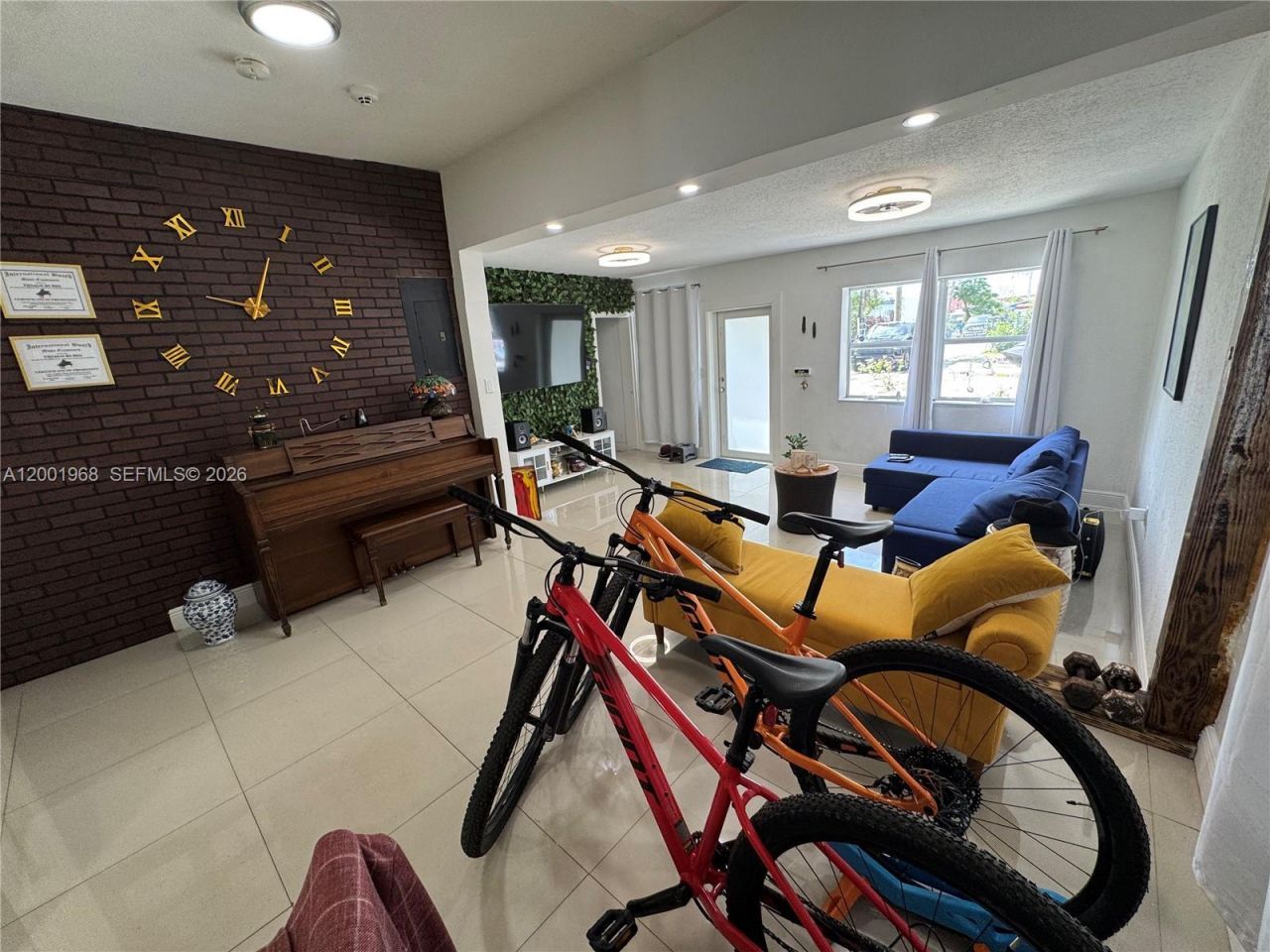 3175 NW 27th St, Miami, FL 33142 Photo