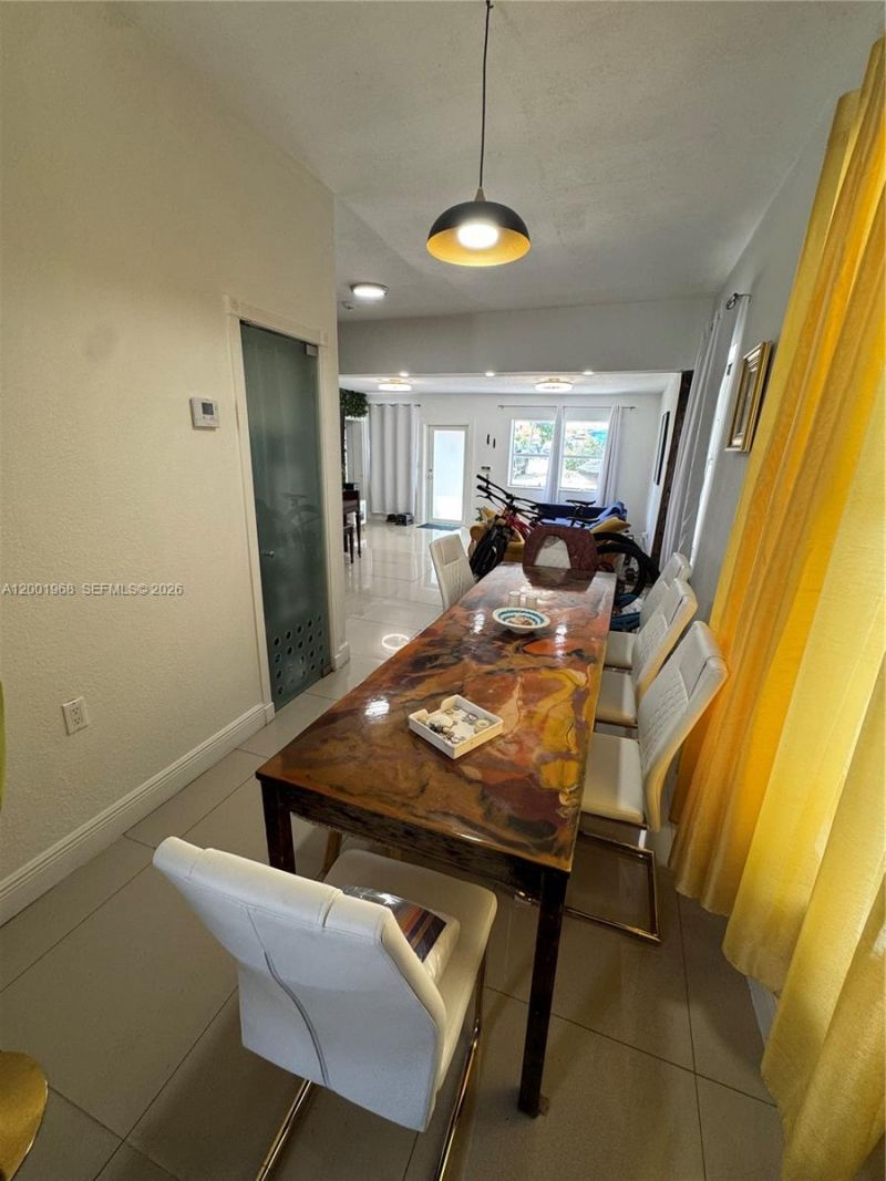 3175 NW 27th St, Miami, FL 33142 Photo