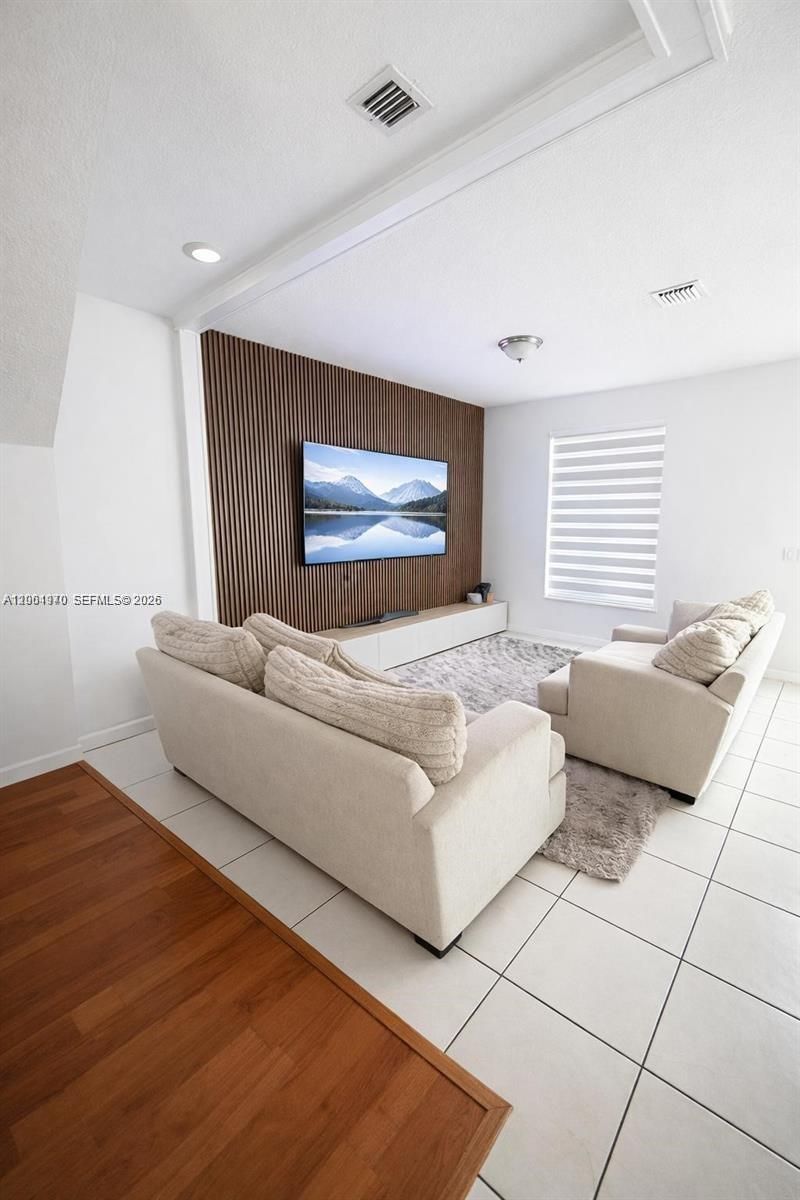 5724 NW 112th Pl, Unit 5724, Doral, FL 33178 Photo