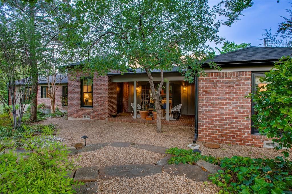 1450 Junior Drive, Dallas, TX 75208 Main Photo