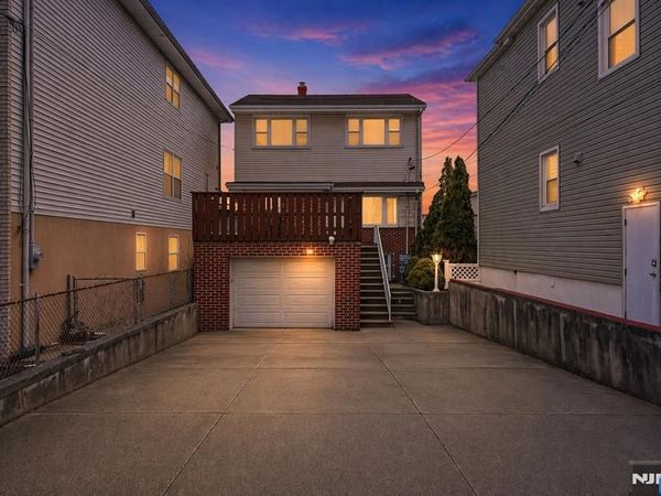 220 5th Street, FAIRVIEW, NJ 07022