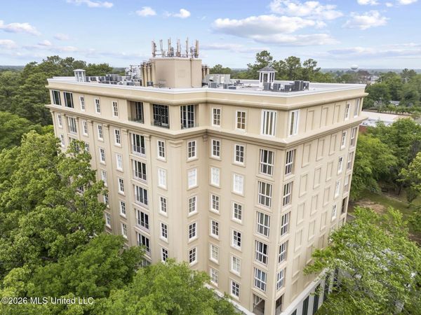 1200 Meadowbrook Road, Jackson, MS 39206