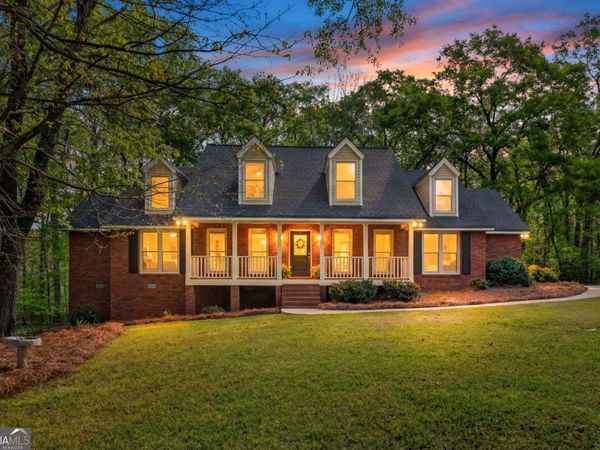 180 Riverbend Drive, Mcdonough, GA 30252