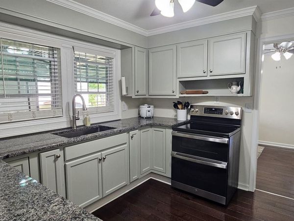 512 Linden Street, Scottsboro, AL 35768