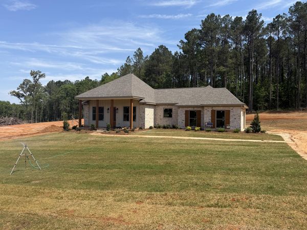 182 A D Mclendon, Mendenhall, MS 39114