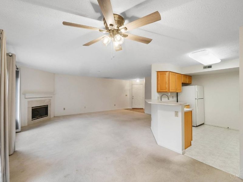 720 Castlegate Lane, Unit 203, Springfield Twp., OH 45231 Photo 13